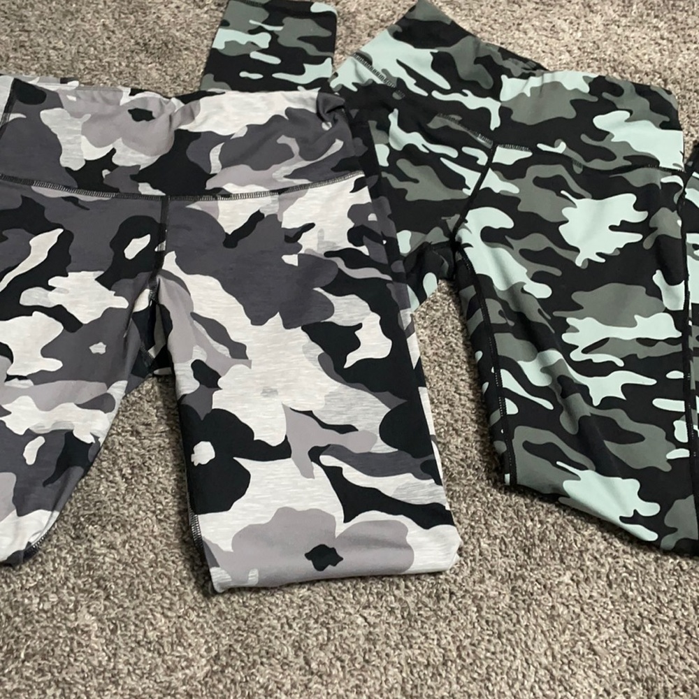 Great condition leggings, high rise / holds in tummy well.